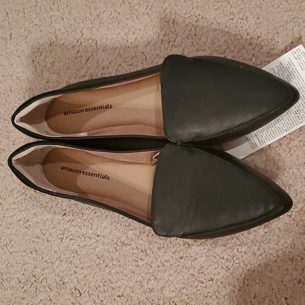 Women's flats